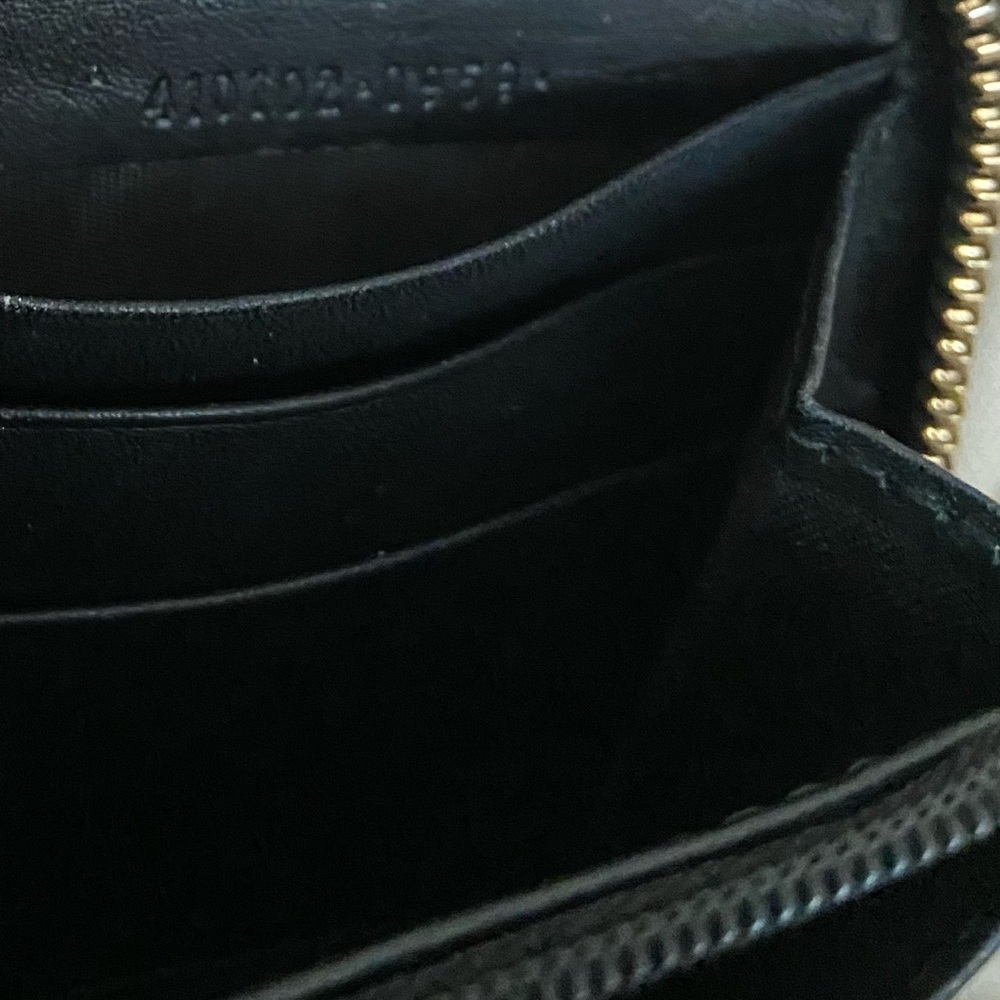Gucci Beige/Brown GG Zip-Around Wallet - Picture 6 of 8